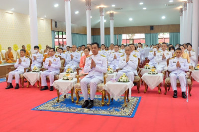 ร่วมพิธีเจริญพระพุทธมนต์และทำบุญตักบาตรเพื่อถวายเป็นพระกุศลแด่สมเด็จพระเจ้าน้องนางเธอ เจ้าฟ้าจุฬาภรณ์วลัยลักษณ์ อัครราชกุมารีมกรมพระศรีสวางควัฒน วรขัตติยราชนารี ... พารามิเตอร์รูปภาพ 1