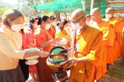 เข้าร่วมถวายภัตตาหารเพล โครงการบรรพชาอุปสมบท 99 รูป ณ ... พารามิเตอร์รูปภาพ 1