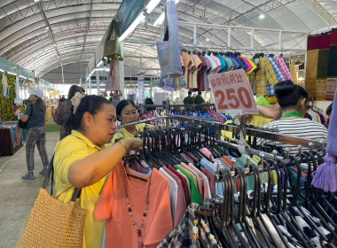 บุคลากรสำนักงานสหกรณ์จังหวัดนครนายกและคณะกรรมการดำเนินการสหกรณ์ เข้าศึกษาดูงาน “GI fresh 2 you สินค้า GI สดใหม่ ใส่ใจคุณภาพ” ณ ลานคนเมือง ศาลาว่าการกรุงเทพ ... พารามิเตอร์รูปภาพ 11