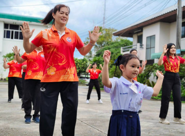 บุคลากรสำนักงานสหกรณ์จังหวัดนครนายก ร่วมเต้นแอโรบิค ... พารามิเตอร์รูปภาพ 10