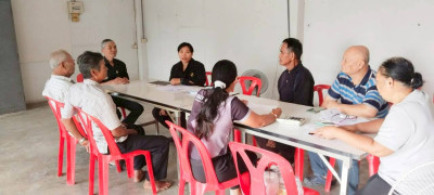 ผู้อำนวยการกลุ่มส่งเสริมสหกรณ์ 2 และนางสาวนุชนารถ ออทะขันธ์ ... พารามิเตอร์รูปภาพ 1