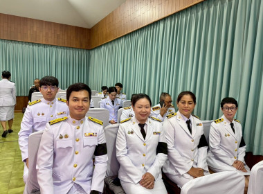 พิธีเจริญพระพุทธมนต์และทำบุญตักบาตรถวายพระราชกุศล ... พารามิเตอร์รูปภาพ 4