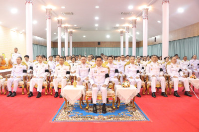 พิธีเจริญพระพุทธมนต์และทำบุญตักบาตรถวายเป็น ... พารามิเตอร์รูปภาพ 1