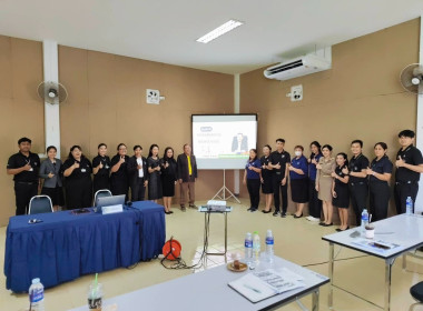 นายบุญมี จันทรวงศ์ อดีตอธิบดีกรมส่งเสริมสหกรณ์ คนที่ 10 และ ... พารามิเตอร์รูปภาพ 2