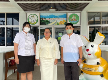 เข้าร่วมพิธีเจริญพระพุทธมนต์เฉลิมพระเกียรติพระบาทสมเด็จพระเจ้าอยู่หัว สมเด็จพระนางเจ้าสิริกิติ์ พระบรมราชินีนาถ พระบรมราชชนนีพันปีหลวง สมเด็จพระนางเจ้าฯ พระบรมราชินีและสมเด็จพระเจ้าลูกเธอ เจ้าฟ้าพัชรกิติยาภา นเรนทิราเทพยวดี กรมหลวงราชสาริณีสิริพัชร มหาวั ... พารามิเตอร์รูปภาพ 5