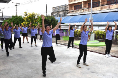 เต้นแอโรบิคซึ่งเป็นกิจกรรมภายใต้โครงการเสริมสร้างสมดุลชีวิตคนทำงาน ประจำปี 2566 ... พารามิเตอร์รูปภาพ 1