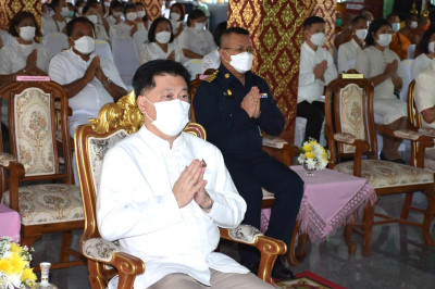 เข้าร่วมพิธีเจริญพระพุทธมนต์เฉลิมพระเกียรติพระบาทสมเด็จพระเจ้าอยู่หัว สมเด็จพระนางเจ้าสิริกิติ์ พระบรมราชินีนาถ พระบรมราชชนนีพันปีหลวง สมเด็จพระนางเจ้าฯ พระบรมราชินี ฯ ... พารามิเตอร์รูปภาพ 1