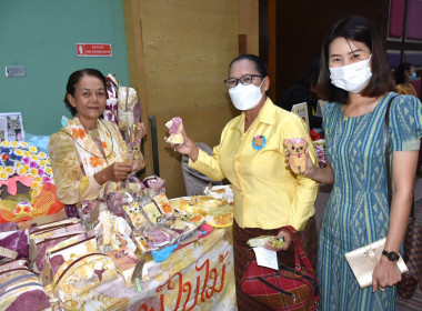 เป็นประธานในการแถลงข่าวกิจกรรมประชาสัมพันธ์เครื่องหมายรับรองคุณภาพสินค้าและบริการของจังหวัดนครนายก ... พารามิเตอร์รูปภาพ 10